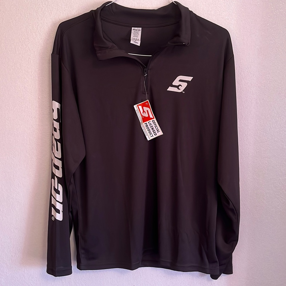 SNAP-ON. Pull over long sleeve. Black size M.